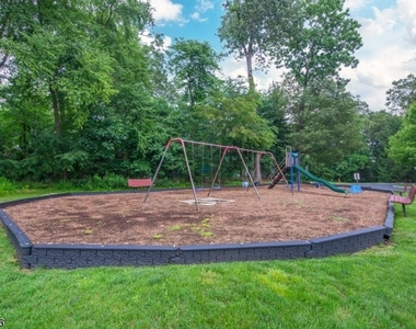 3107 Scenic Ct - Photo Thumbnail 33