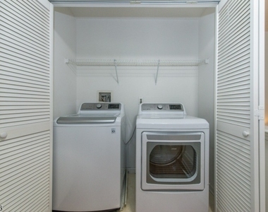 3107 Scenic Ct - Photo Thumbnail 24