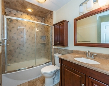 3107 Scenic Ct - Photo Thumbnail 21