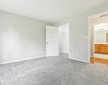 156 Old Farm Dr - Photo Thumbnail 28