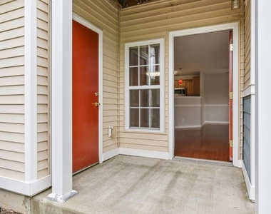 156 Old Farm Dr - Photo Thumbnail 6
