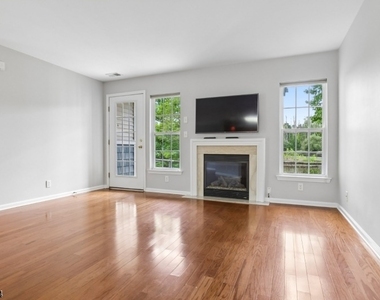 156 Old Farm Dr - Photo Thumbnail 11