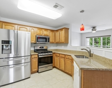 156 Old Farm Dr - Photo Thumbnail 16