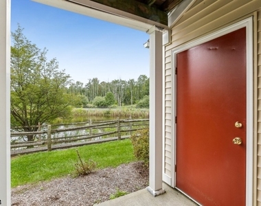 156 Old Farm Dr - Photo Thumbnail 7