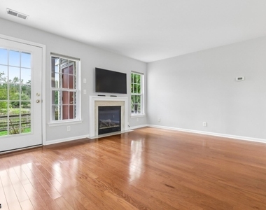 156 Old Farm Dr - Photo Thumbnail 13