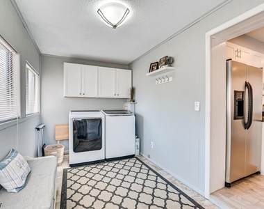 361 Rudolph Ave - Photo Thumbnail 14