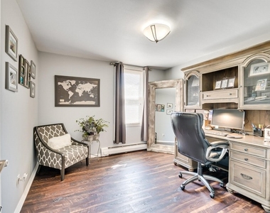 361 Rudolph Ave - Photo Thumbnail 20