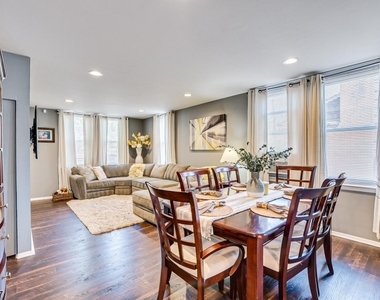 361 Rudolph Ave - Photo Thumbnail 6