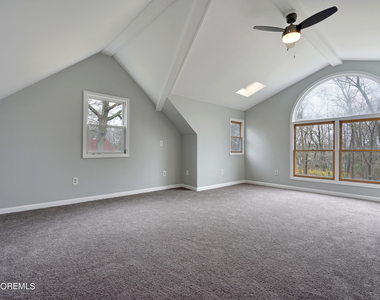 13 Swain Avenue - Photo Thumbnail 27