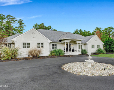 2650 N Cologne Avenue - Photo Thumbnail 2