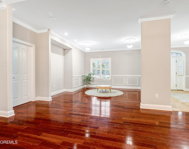 2650 N Cologne Avenue - Photo Thumbnail 8