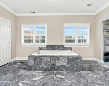 2650 N Cologne Avenue - Photo Thumbnail 24