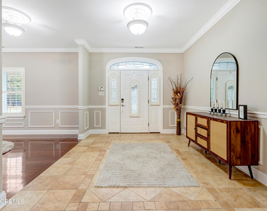 2650 N Cologne Avenue - Photo Thumbnail 5