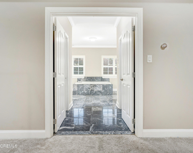 2650 N Cologne Avenue - Photo Thumbnail 23