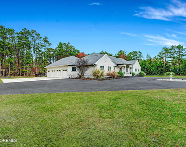 2650 N Cologne Avenue - Photo Thumbnail 1