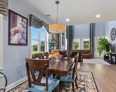 112 Hedgerow Lane - Photo Thumbnail 5