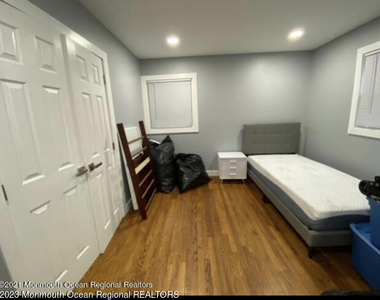 437 Redmond Avenue - Photo Thumbnail 15