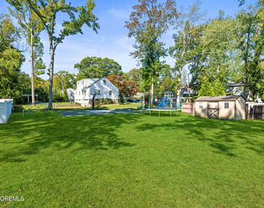 437 Redmond Avenue - Photo Thumbnail 2