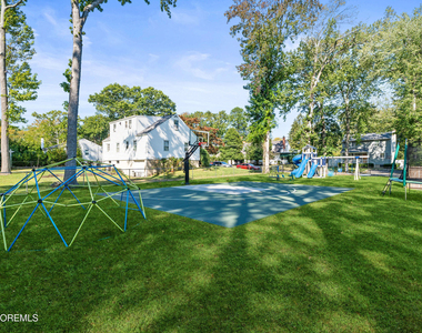 437 Redmond Avenue - Photo Thumbnail 3