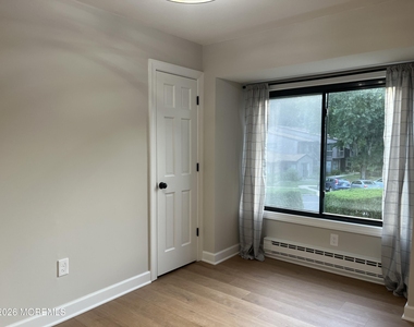 18 Lexington Court - Photo Thumbnail 16