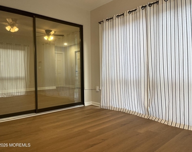 18 Lexington Court - Photo Thumbnail 9