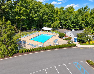 733 Snowdrop Court - Photo Thumbnail 21