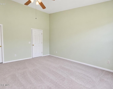 733 Snowdrop Court - Photo Thumbnail 11