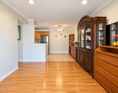 733 Snowdrop Court - Photo Thumbnail 4