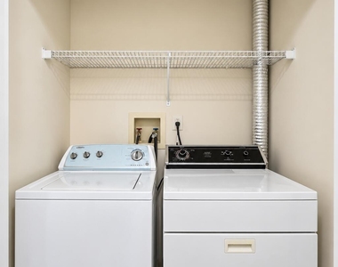 733 Snowdrop Court - Photo Thumbnail 16