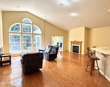 105 Golf View Drive - Photo Thumbnail 7