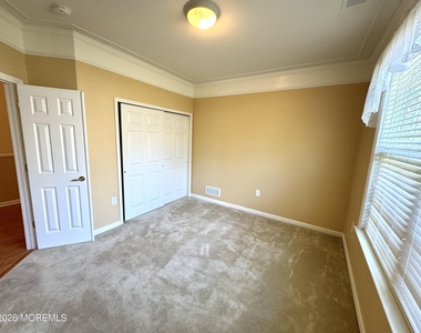 105 Golf View Drive - Photo Thumbnail 18