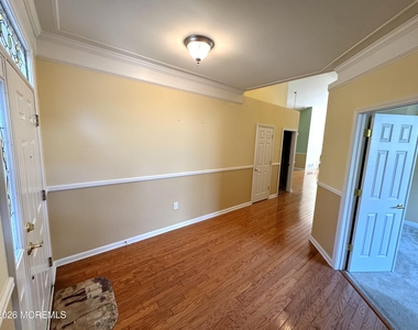 105 Golf View Drive - Photo Thumbnail 5
