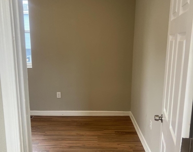302 3rd Avenue - Photo Thumbnail 7