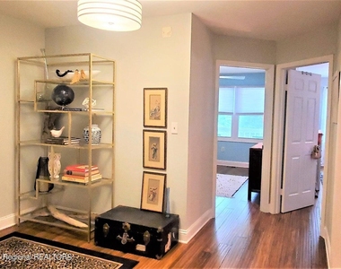 53 Essex Drive - Photo Thumbnail 7