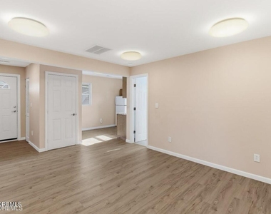 40 Twilight Avenue - Photo Thumbnail 3