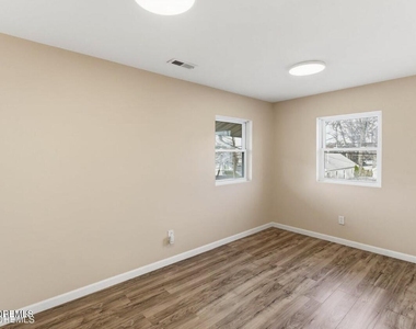 40 Twilight Avenue - Photo Thumbnail 8