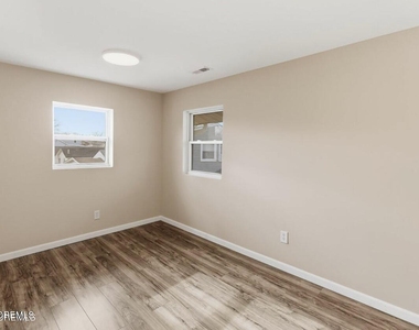 40 Twilight Avenue - Photo Thumbnail 7