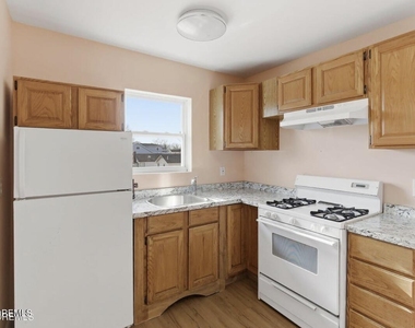 40 Twilight Avenue - Photo Thumbnail 5