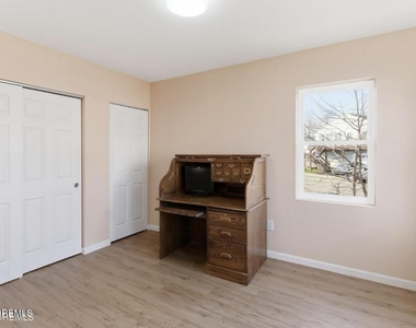40 Twilight Avenue - Photo Thumbnail 10
