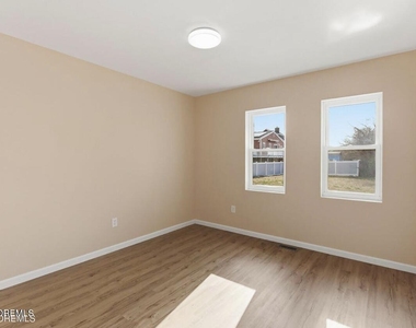 40 Twilight Avenue - Photo Thumbnail 8