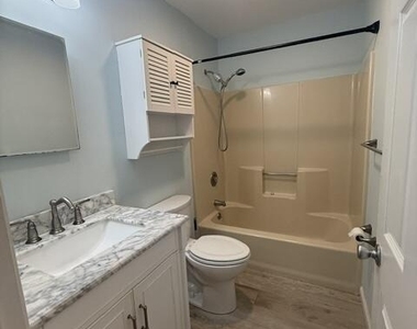 104 Curtis Avenue - Photo Thumbnail 8