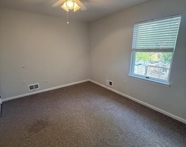 104 Curtis Avenue - Photo Thumbnail 10