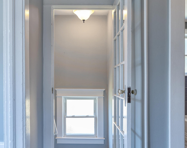 65 Atlantic Avenue - Photo Thumbnail 3