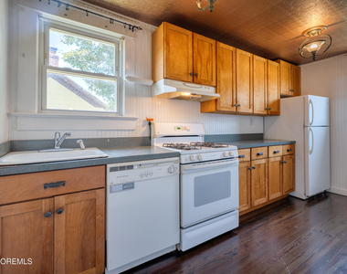 65 Atlantic Avenue - Photo Thumbnail 10
