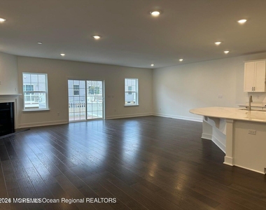 903 Navigator Avenue - Photo Thumbnail 1