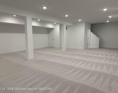 903 Navigator Avenue - Photo Thumbnail 16