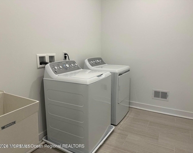 903 Navigator Avenue - Photo Thumbnail 17
