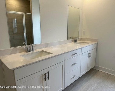 903 Navigator Avenue - Photo Thumbnail 9