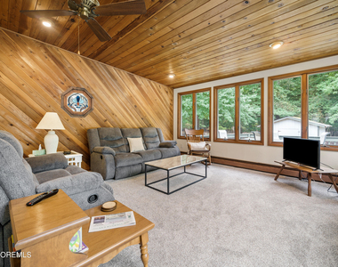 607 Sunrise Boulevard - Photo Thumbnail 9