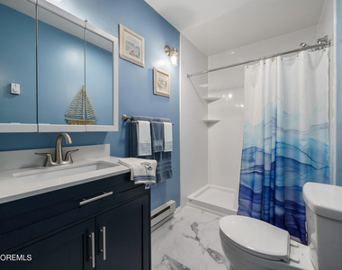 607 Sunrise Boulevard - Photo Thumbnail 5